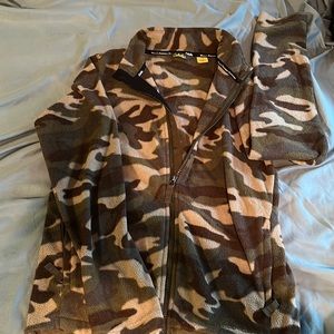 Cabela’s Youth Large Camo Fleece Jacket